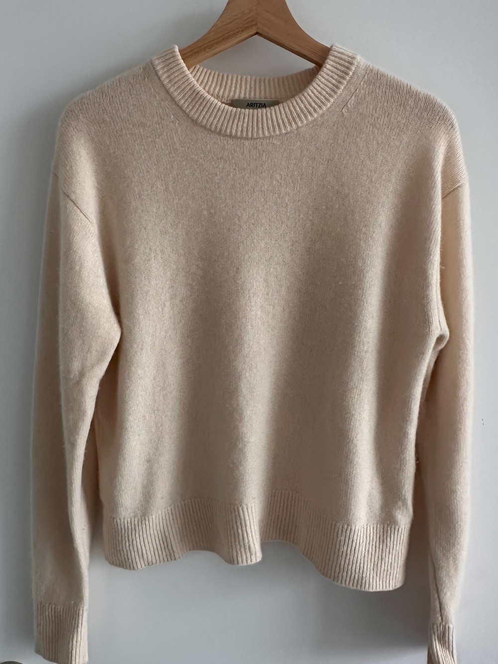 Aritzia 100% Cashmere Crewneck Sweater Cream XXS Knit